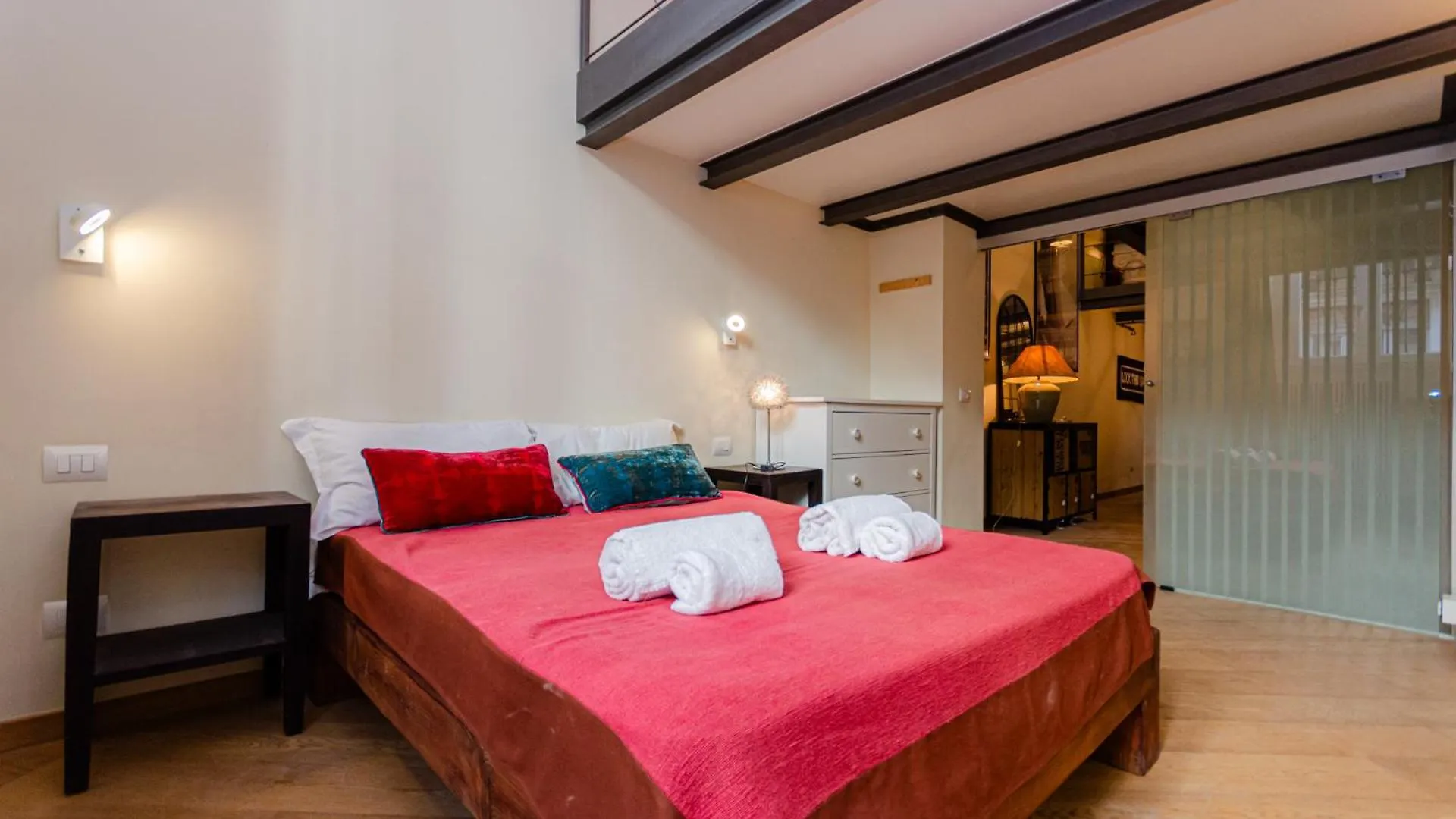 Luxury 3 Fiat, Ariberto Home, Tra Centro Storico Di Milano E Navigli, Con Spaziosa Jacuzzi 0*,