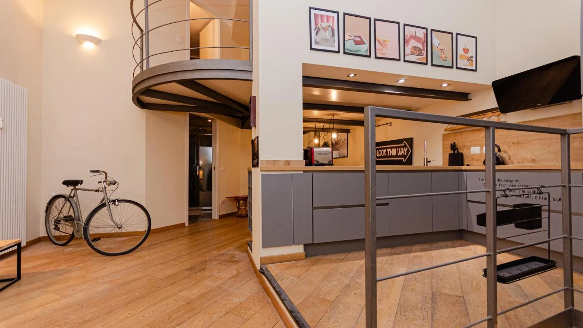 Apartman Luxury 3 Fiat, Ariberto Home, Tra Centro Storico Di Milano E Navigli, Con Spaziosa Jacuzzi