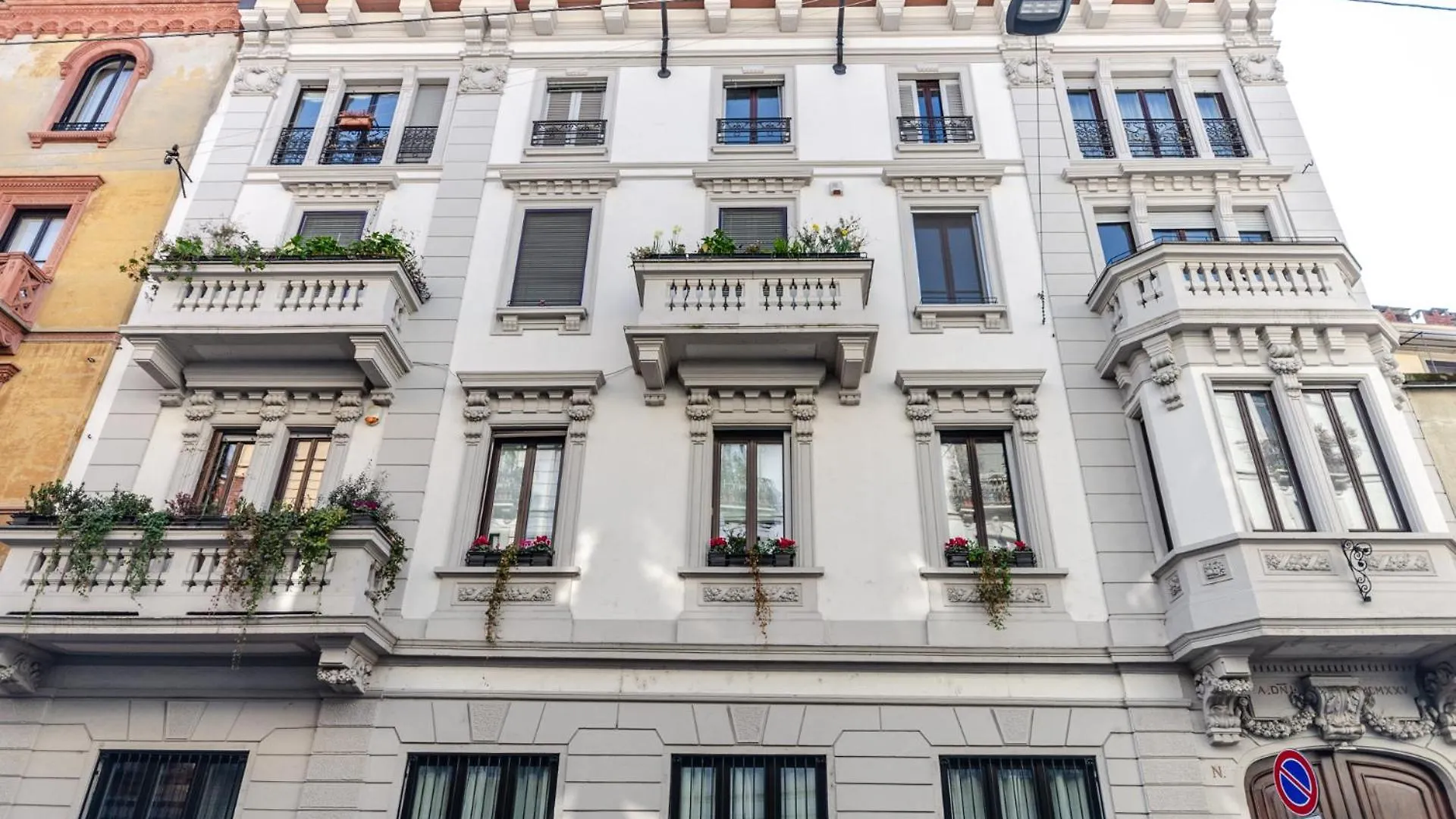 Luxury 3 Fiat, Ariberto Home, Tra Centro Storico Di Milano E Navigli, Con Spaziosa Jacuzzi Apartman