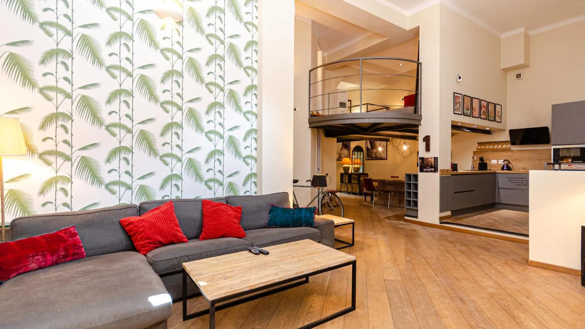 Luxury 3 Fiat, Ariberto Home, Tra Centro Storico Di Milano E Navigli, Con Spaziosa Jacuzzi 0*,