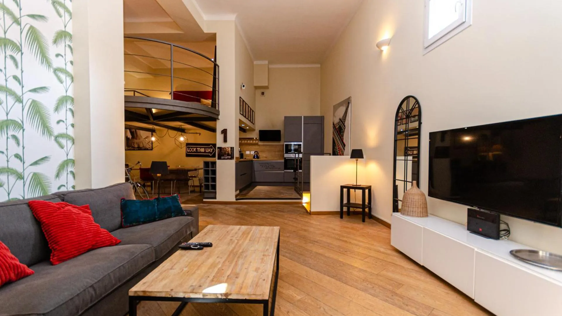 Luxury 3 Fiat, Ariberto Home, Tra Centro Storico Di Milano E Navigli, Con Spaziosa Jacuzzi 意大利