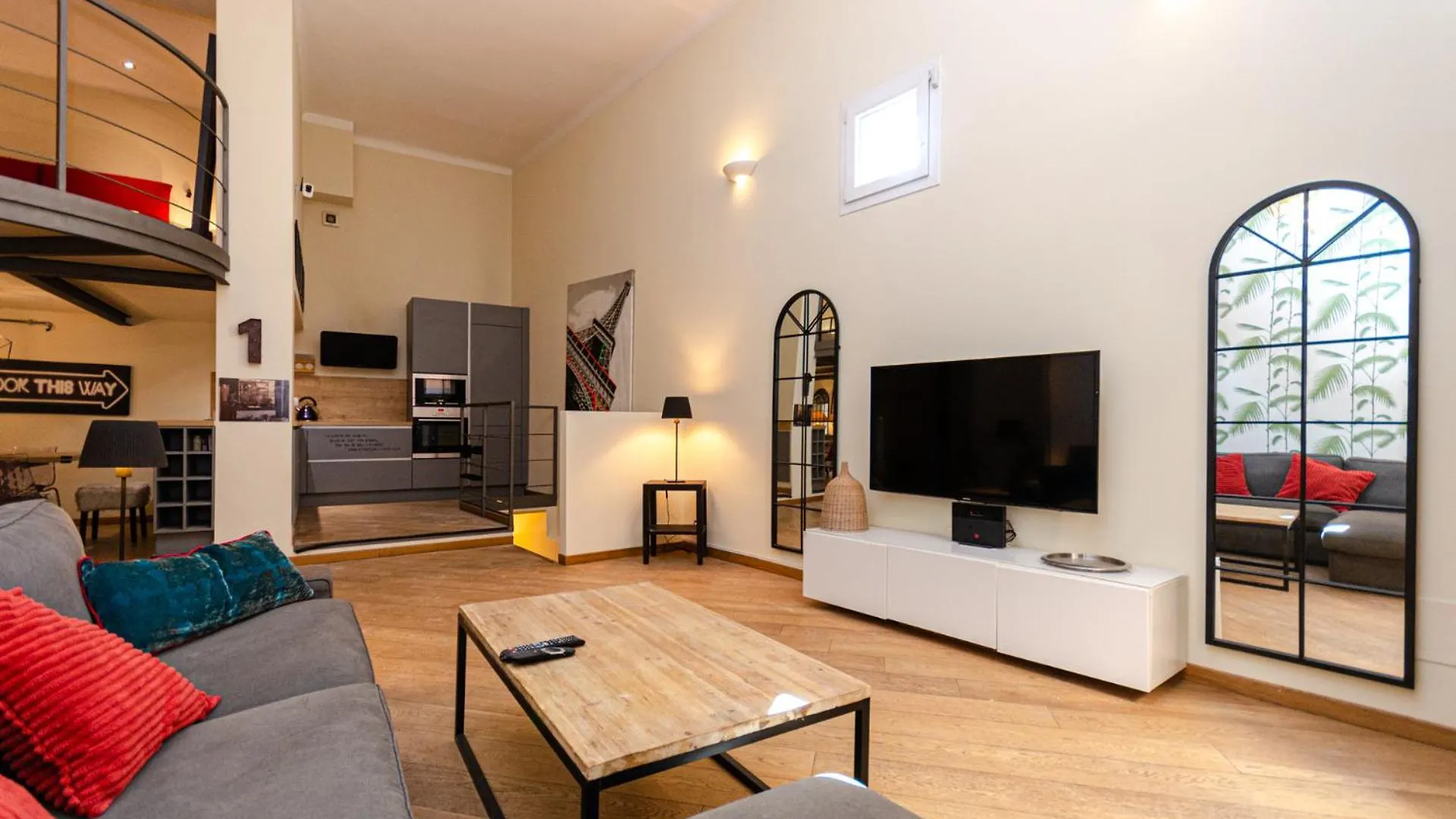 Apartment Luxury 3 Fiat, Ariberto Home, Tra Centro Storico Di Milano E Navigli, Con Spaziosa Jacuzzi