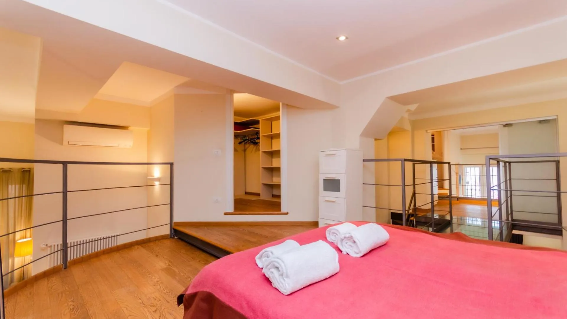 Apartment Luxury 3 Fiat, Ariberto Home, Tra Centro Storico Di Milano E Navigli, Con Spaziosa Jacuzzi